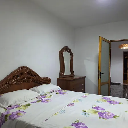 First Floor Lejlighed